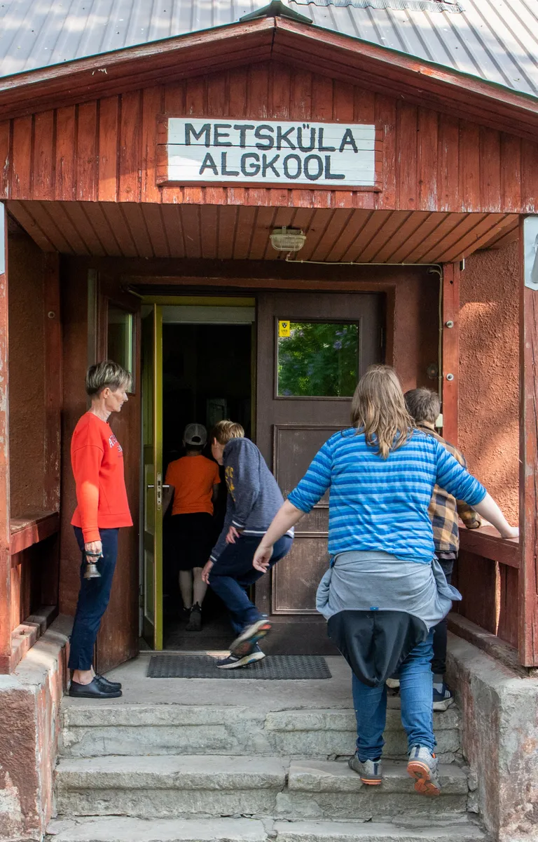 Haridusministri hinnangul on vald juba vaidlusest palju kaotanud.
