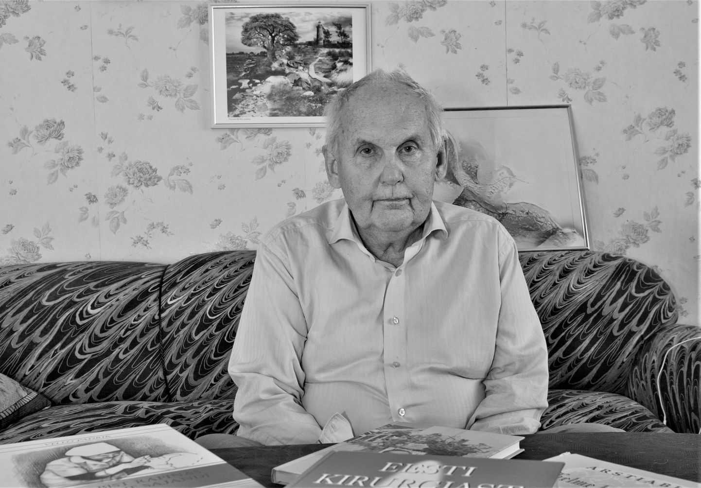 Vello Padrik (21. V 1937 – 2. III 2021) suvel 2016 oma kodus Annelinnas.