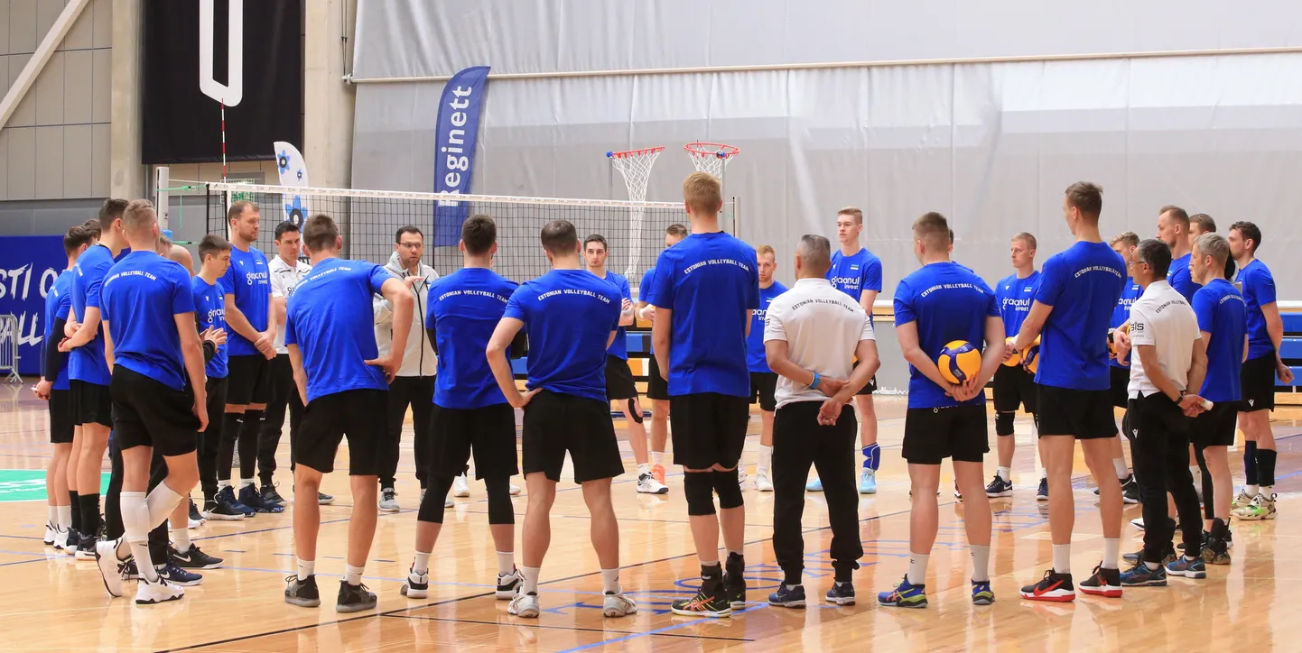 Võrkpalli rahvusmeeskond alustas Tartus ettevalmistust Euroopa Kuldliigaks.