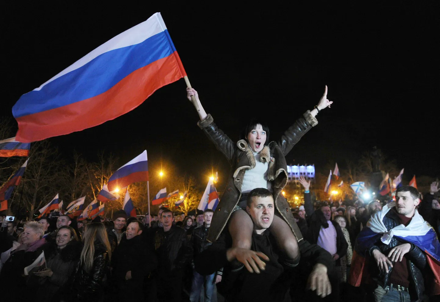 Севастопольцы радуются результатам референдума
