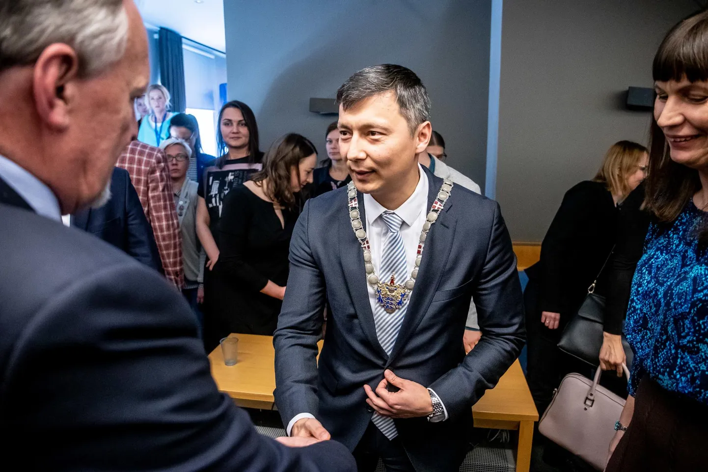 Mihhail Kõlvart sai eile lisaksTallinna linnapea ametiketile ka suured rahalised ja administratiivsed vahendid, et hakata ellu viima omaenda poliitikat.