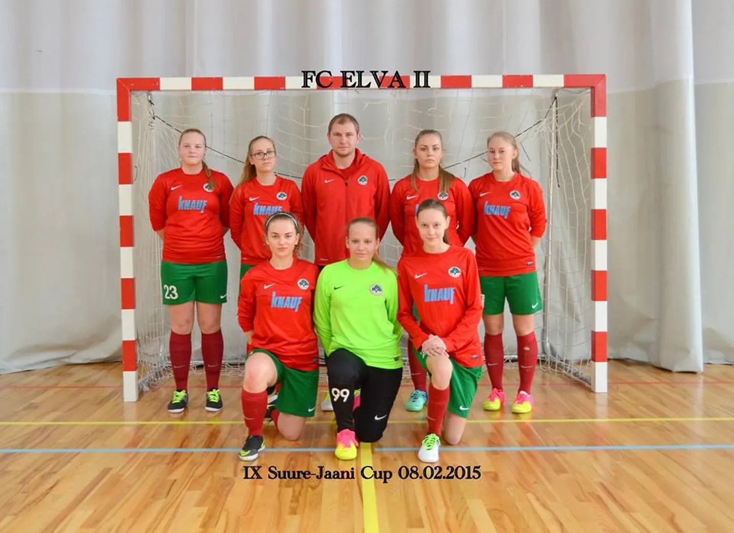 FC Elva II. Keskel treener Andres Bõkarev.