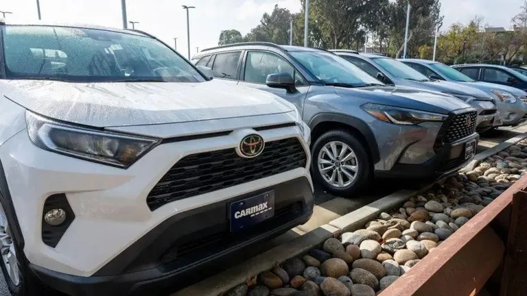 Японские компании, в том числе Toyota - одни из главных поставщиков автомобилей в США и одновременно - крупные производители в самих Соединенных Штатах.