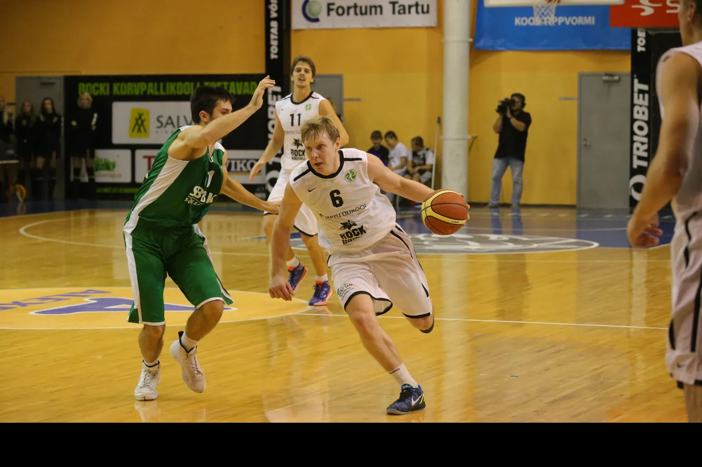 Tartu Rock pidas täna korvpalli Eurochallenge’i sarjas alagrupiturniiri kolmanda kohtumise, kui koduväljakul alistati rootslaste Södertälje 99:65.