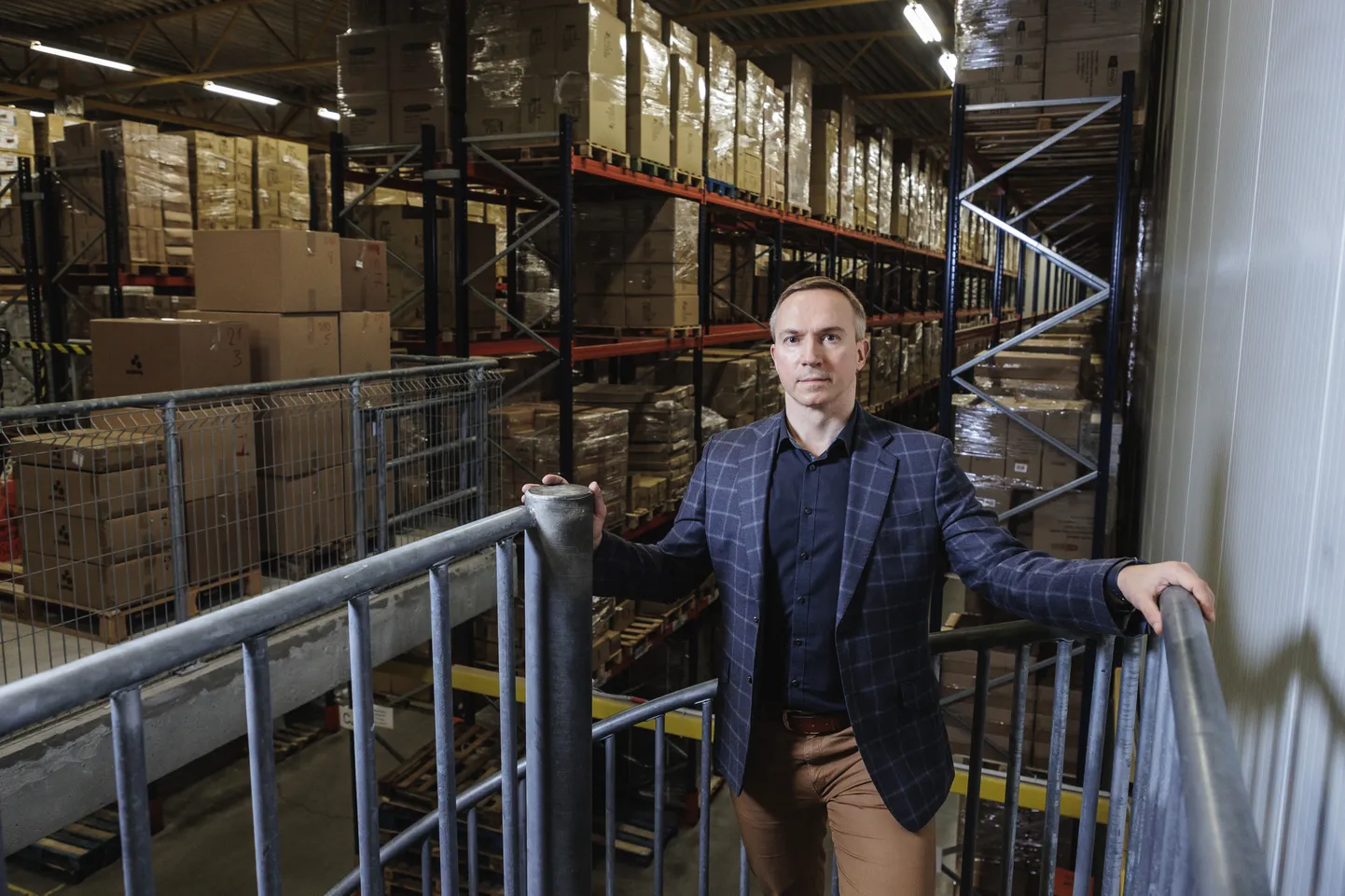 Андри Пийк, член правления Logistika Pluss OÜ, утверждает, что сбои в цепочках поставок в конечном итоге будут сосредоточены в руках владельцев складов.