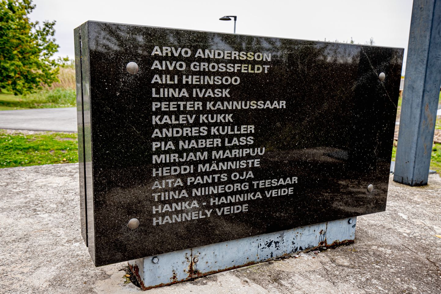 Parvlaeva Estonia mälestusmärk Pärnus.