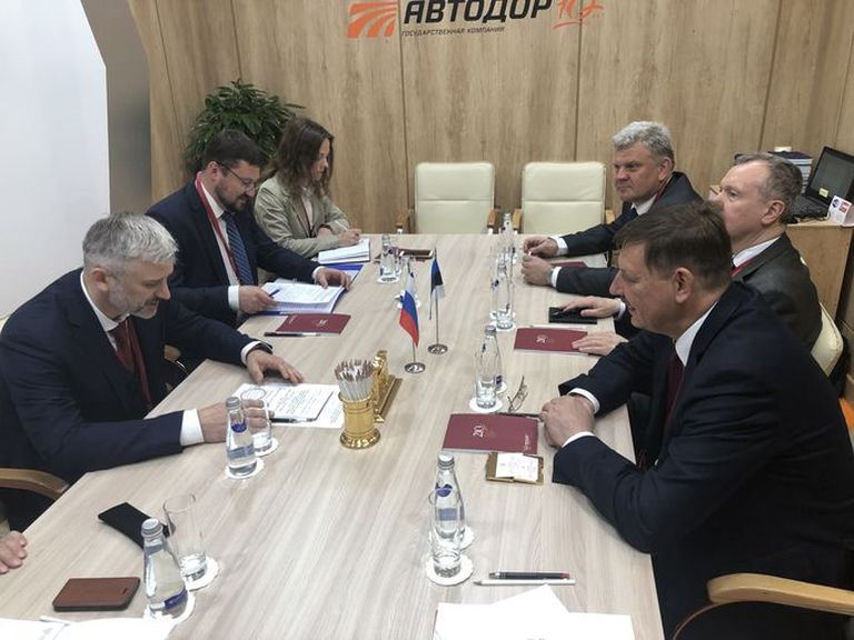 Министр экономики и инфраструктуры Таави Аас встретился в Петербурге с министром транспорта России Евгением Дитрихом.