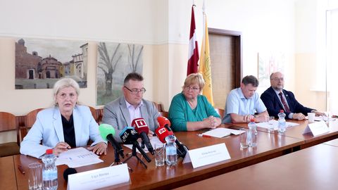 Arodbiedrības proti reformi izdienas pensijām, razmišljajo o sodišču.