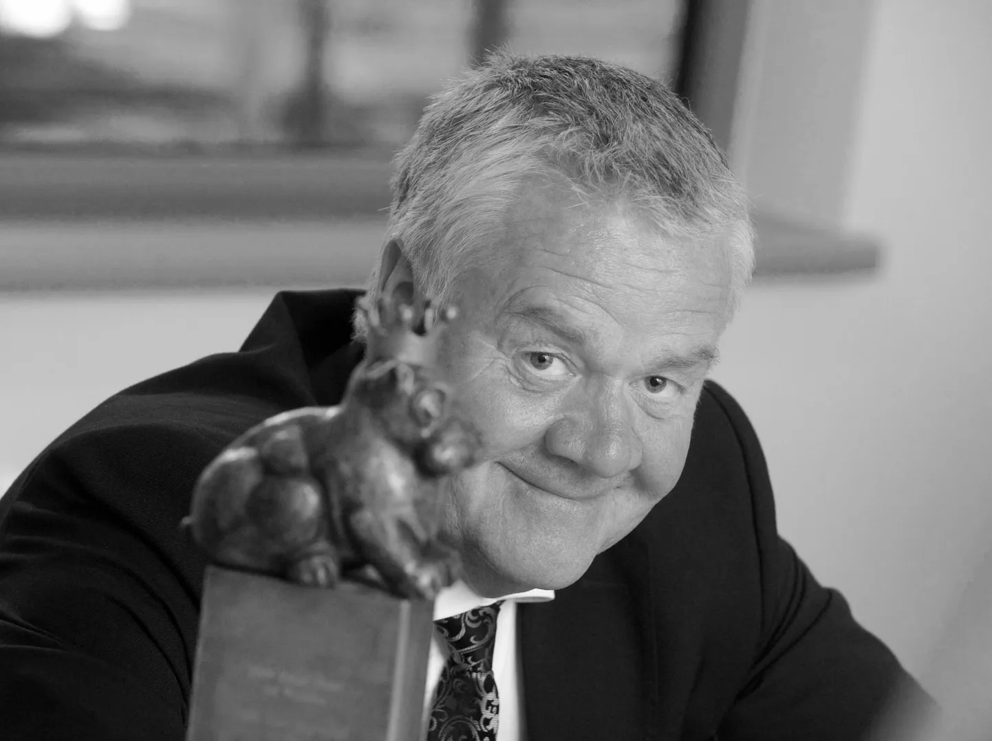 Peter Hunt.