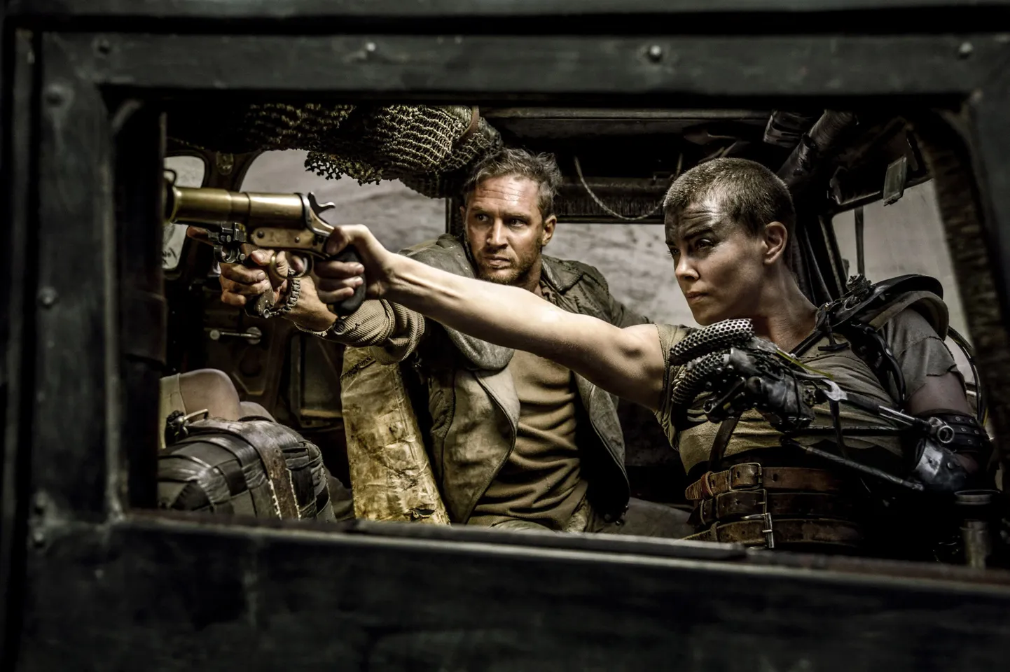 Raske raua märul: Max (Tom Hardy) ja Imperator Furiosa (Charlize Theron) aktsioonis.