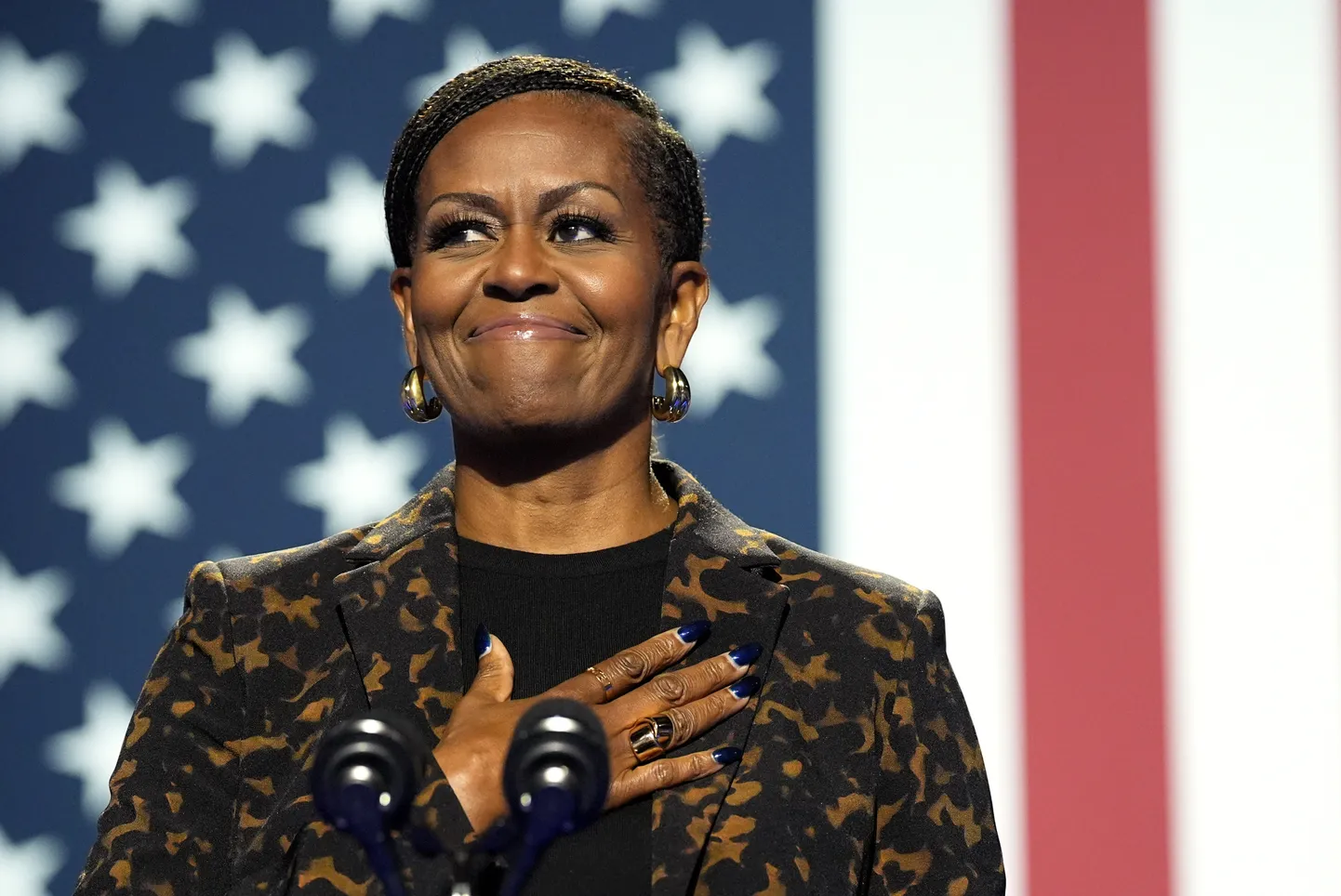 USA endine esileedi Michelle Obama 26. oktoobril 2024 Michiganis Kalamazoos demokraadist asepresidendi Kamala Harrise kampaaniasündmusel esinemas.