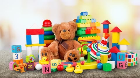 Еврокомиссия хочет принять новый закон для защиты детей от опасных игрушек