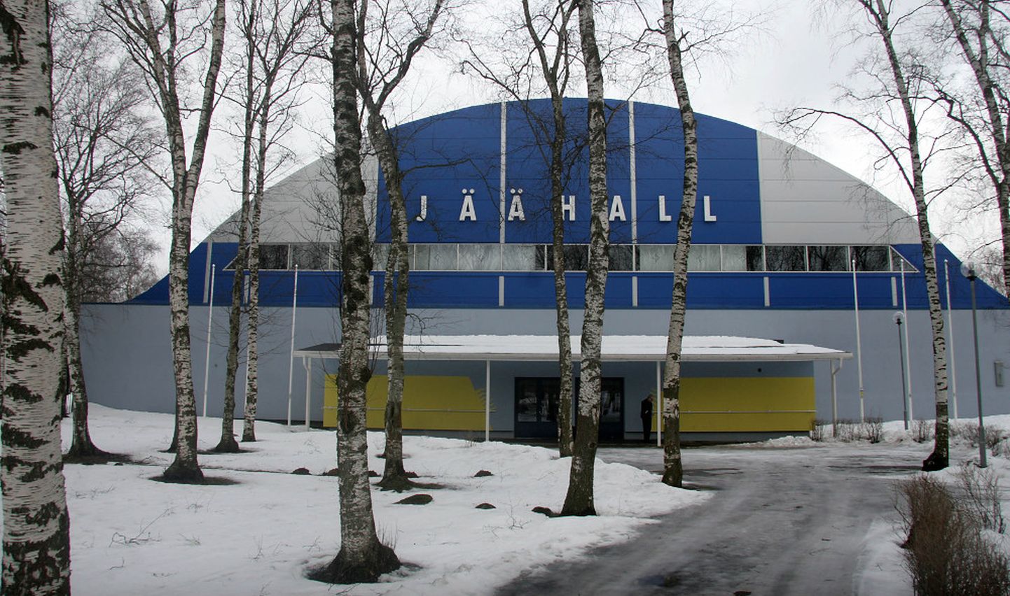 Kohtla-Järve jäähall rajati eelmise sajandi 80. aastate alguses. 

PEETER LILLEVÄLI