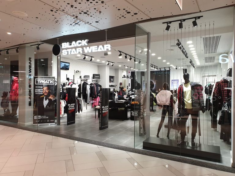 Магазин одежды Black Star Wear в Таллинне, в торговом центре T1