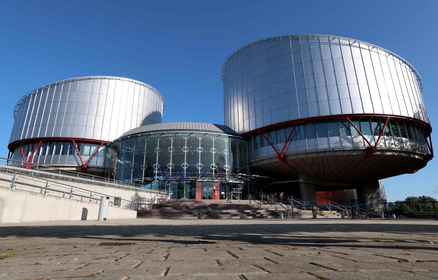Европейский суд по правам человека (ЕСПЧ).