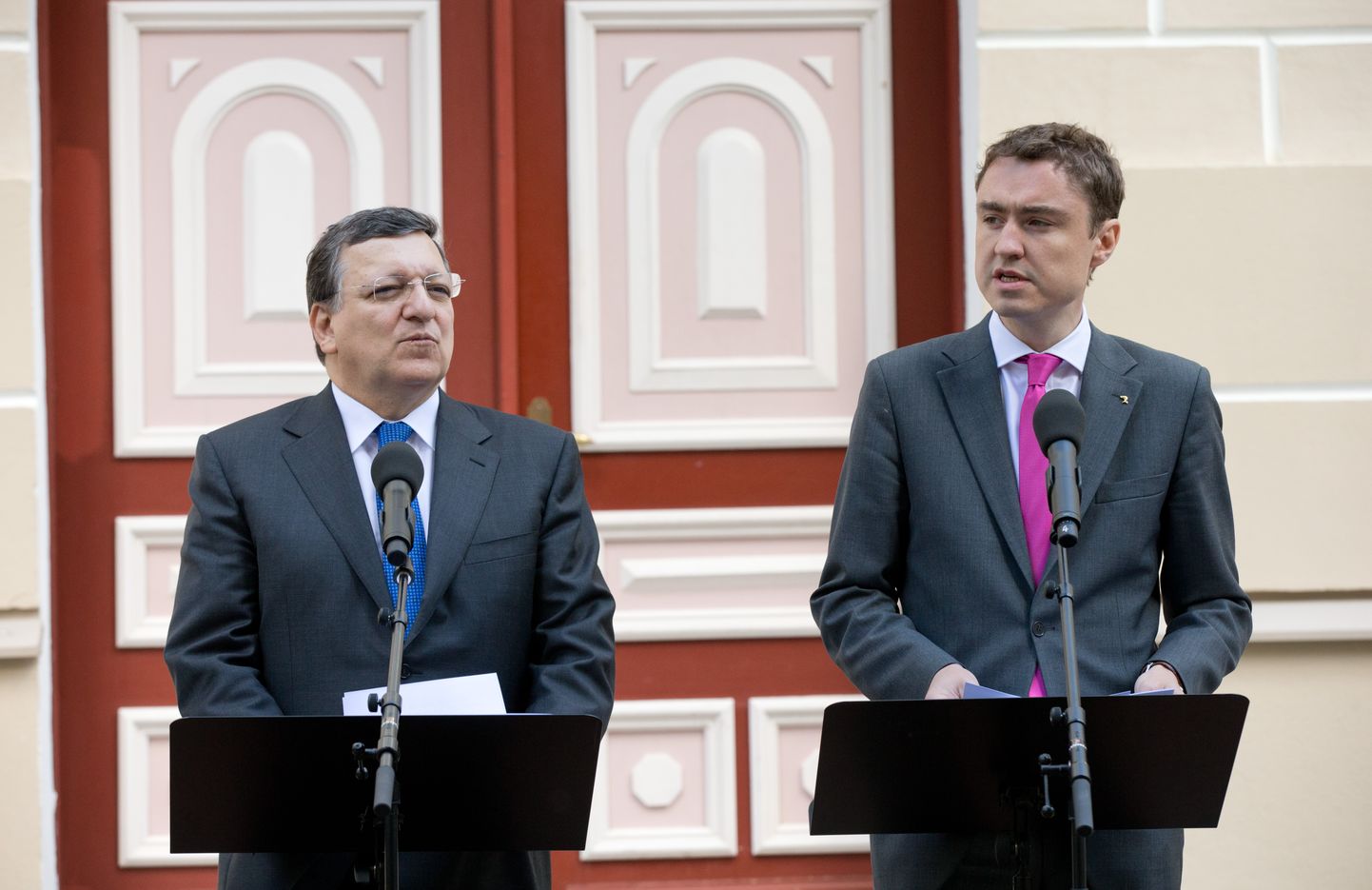 Euroopa Komisjoni president Jose Manuel Barroso (vasakul) ja Eesti peaminister Taavi Rõivas.