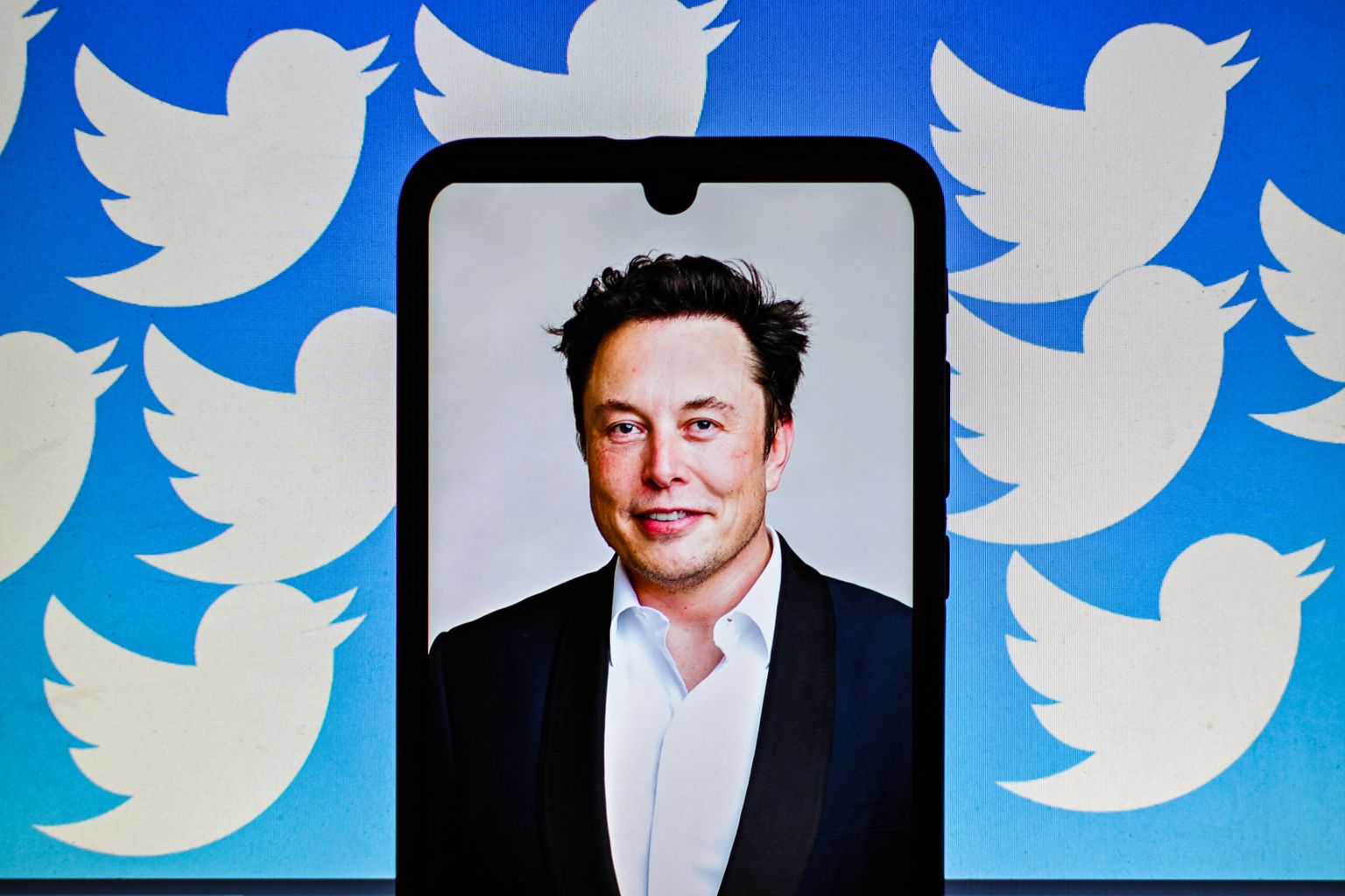 Elon Musk viitab vilepuhuja väidetele oma viimastes jõupingutustes Twitteri tehingust taganemiseks.
