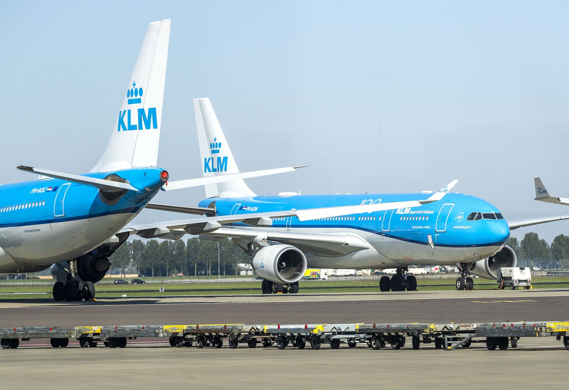 Самолеты KLM.