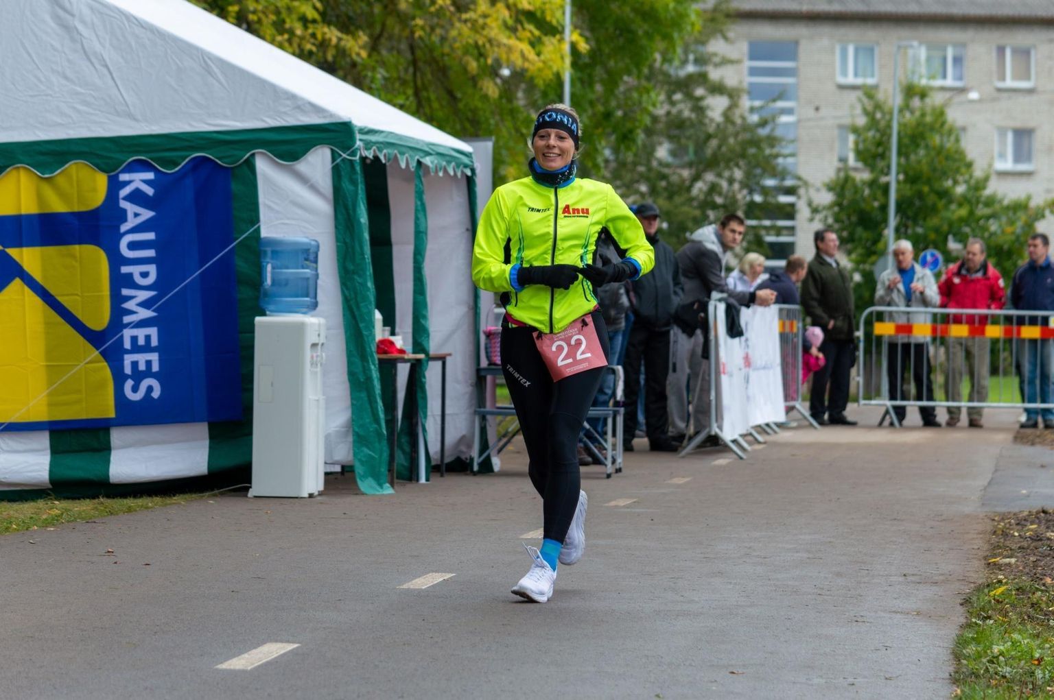 Eesti parima ultrajooksja hääletusel teenis naiste arvestuses ülekaaluka esikoha Raeküla kooli arendusjuht ja õpetaja Marjaliisa Umb, kes Sillamäe ultramaratonil läbis ööpäevaga ligemale 180 kilomeetrit.