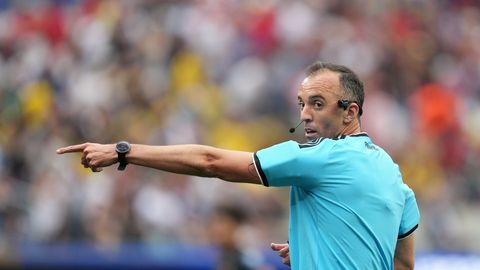 FIFA rikkus Argentina veerandfinaalile kohtunikku määrates 99 mängu kehtinud põhimõtet