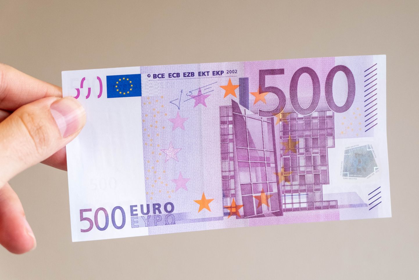 500 eurone.