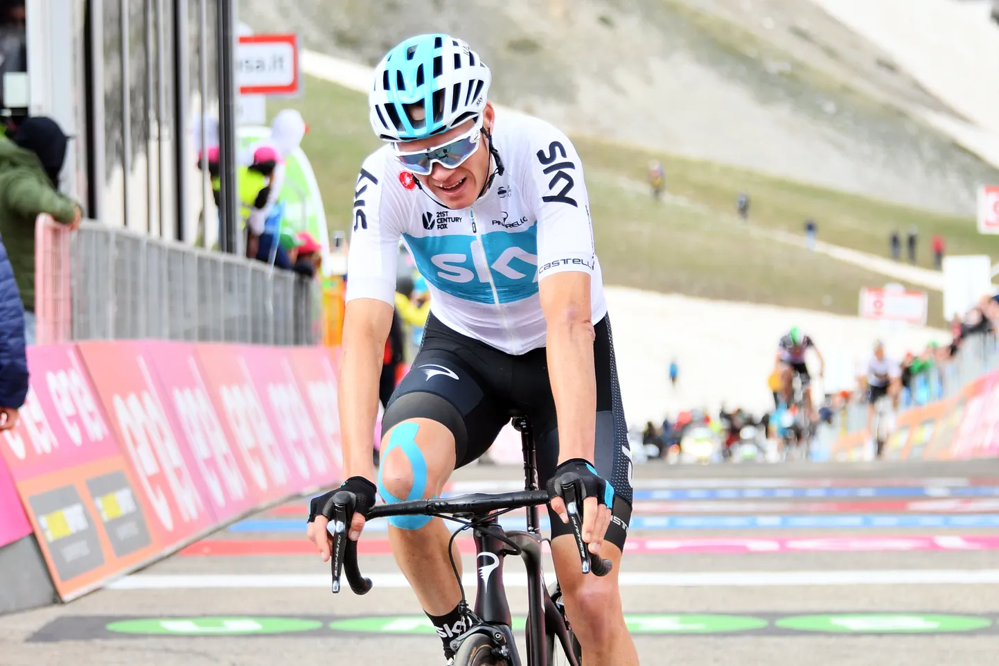 Chris Froome Sky meeskonna särgis.