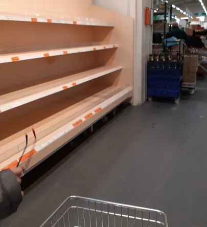 Pane prillid ette või võta ära, tulemus on sama - leivalett on lagedaks ostetud.