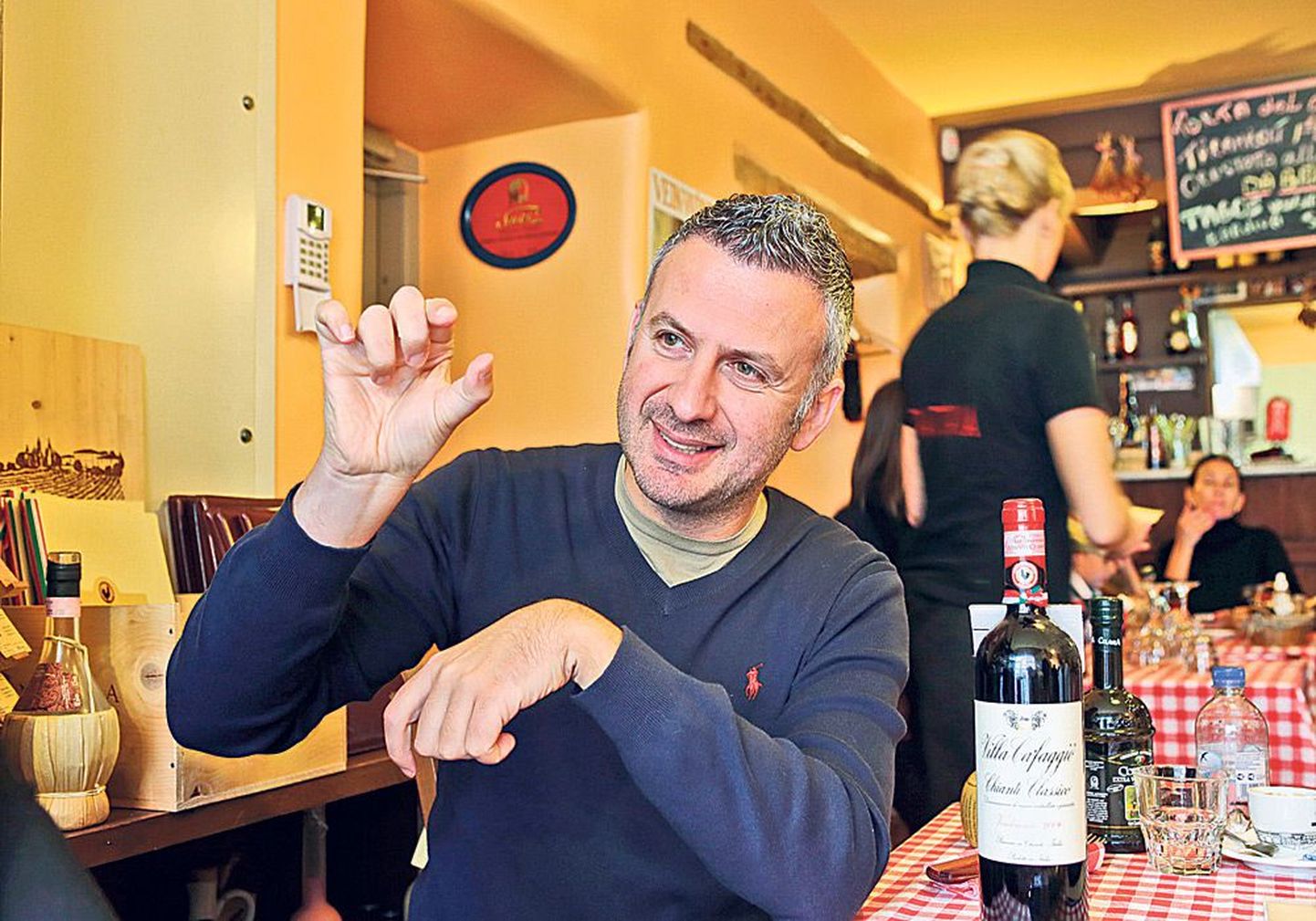 Nagu elav Toscana-vikipeedia: «Alustage veinist,» kõlab Marco Giomi esimene soovitus enese Itaalia köögi lainele häälestamiseks.