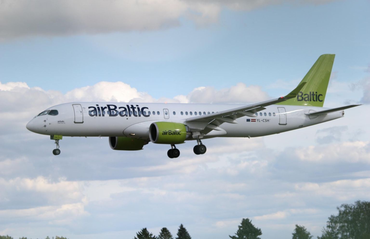 AirBaltic kinnitas, et käivitas juhtumi pärast sisejuurdluse ning koostööd tehakse eri osakondadega. Muud selgitust Eesti tüdrukud lennust mahajätmise kohta ei saanud. 