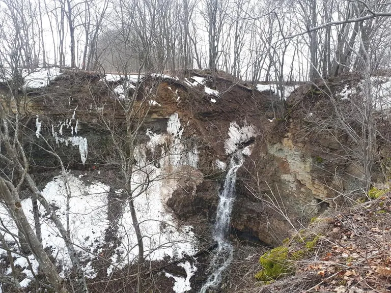 Водопад Карьяору.