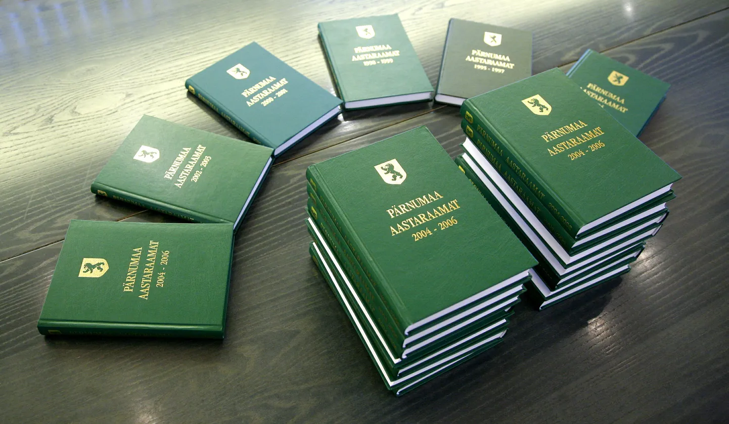 Aasta tagasi esitleti raamatut "Pärnumaa aastaraamat 2004-2006".