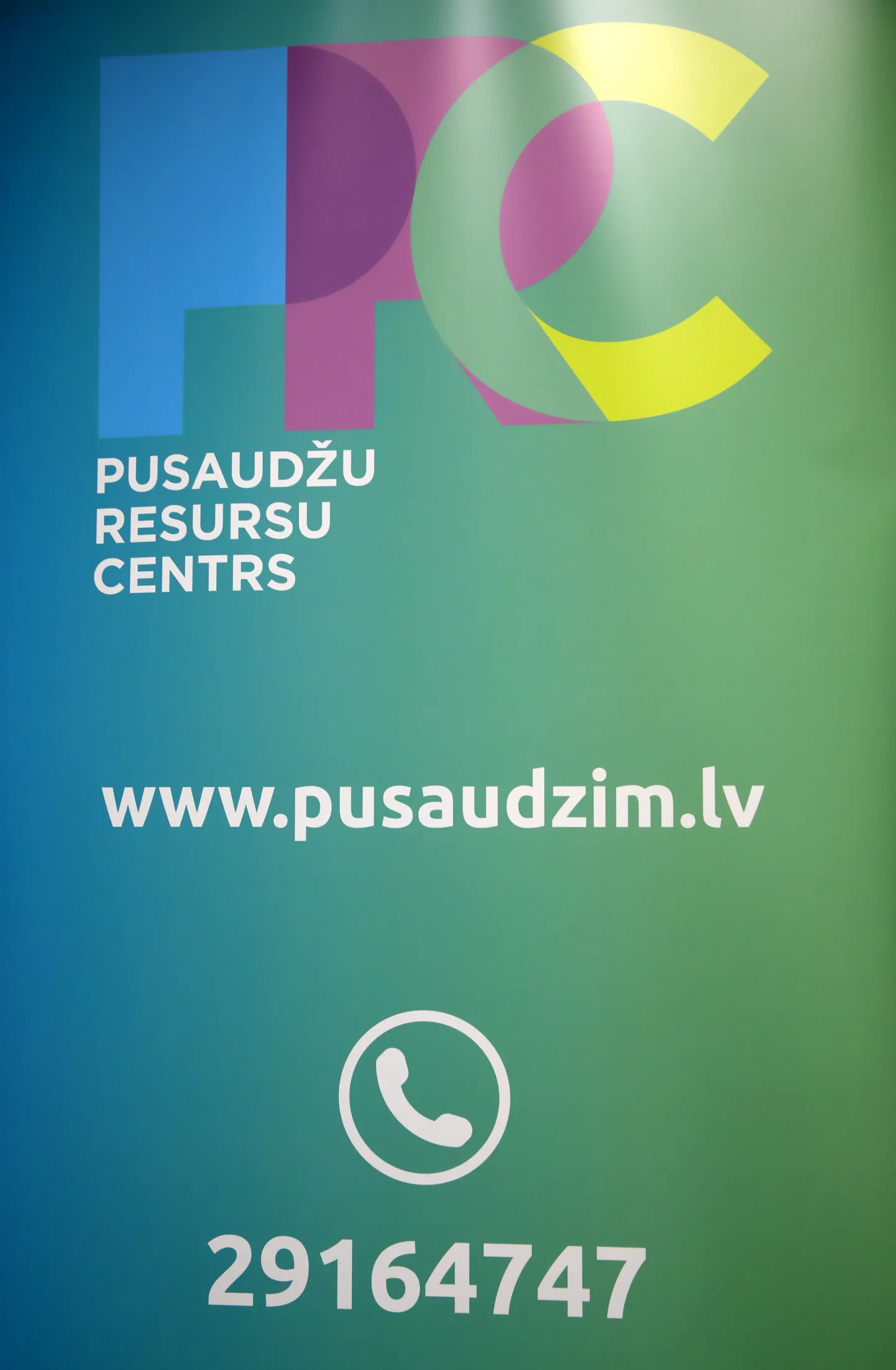 Bērnu slimnīcas fonda izveidotā Pusaudžu resursu centra jaunās telpas A.Čaka ielā.