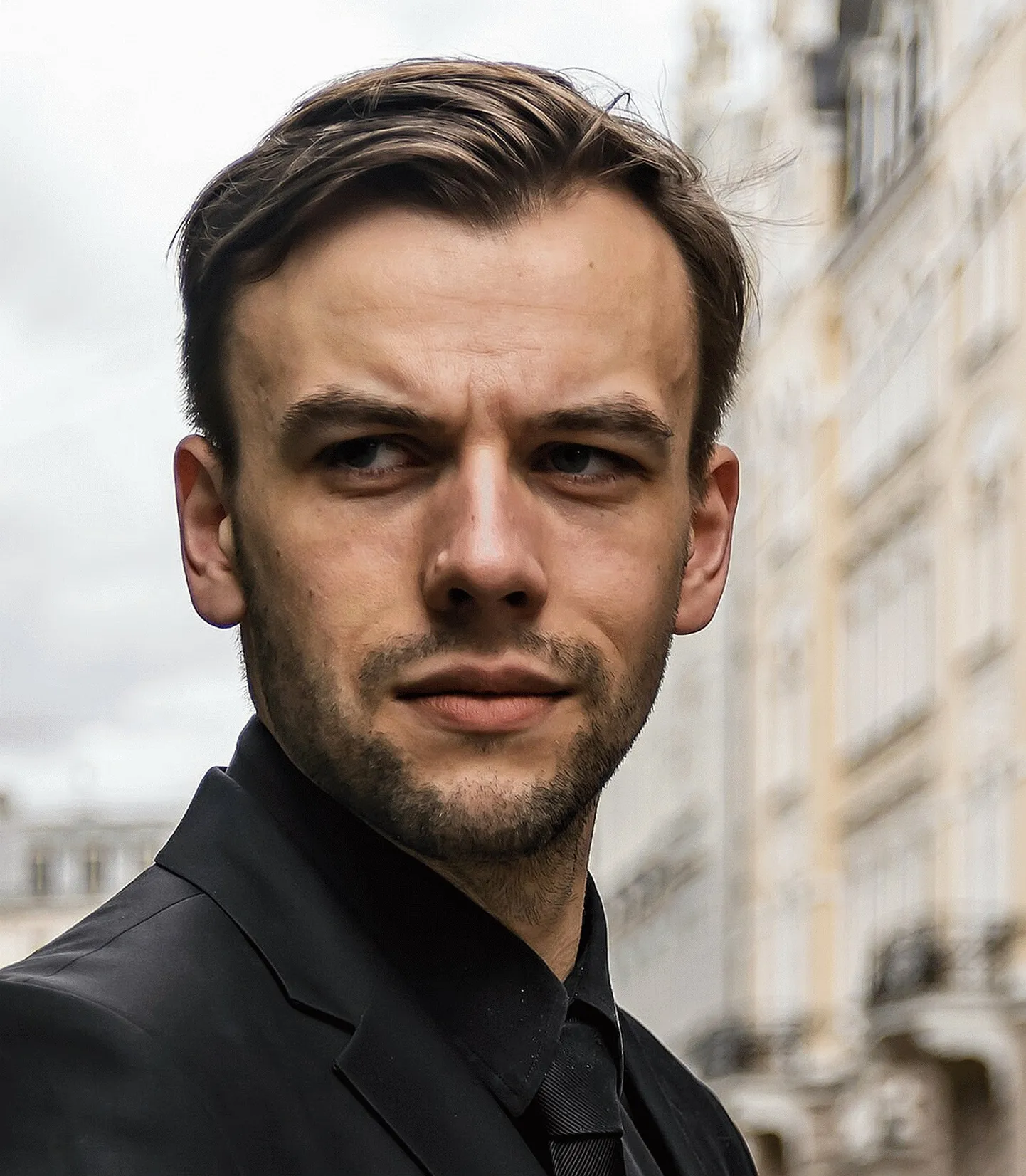 Dziedātājas Edgars Ošleja.