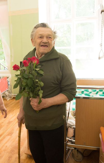Hooldekodu elanik Arvo Seäsk oma 85. sünni­päeval.