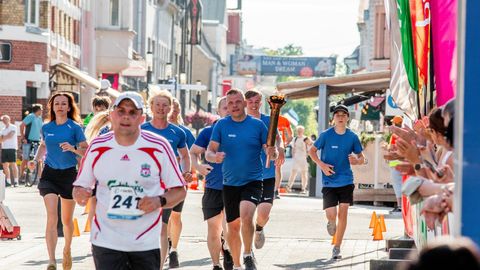 Võidupüha maraton tõi palavasse suvepealinna liikuma pool tuhat spordisõpra