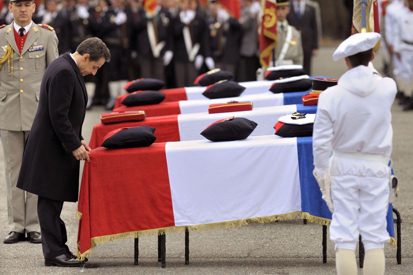 Prantsuse president Nicolas Sarkozy möödunud nädalal Afganistanis tapetud sõdurite mälestustseremoonial.