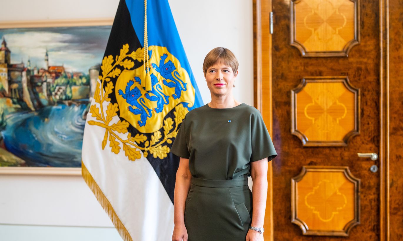 Президент Эстонии Керсти Кальюлайд ноги