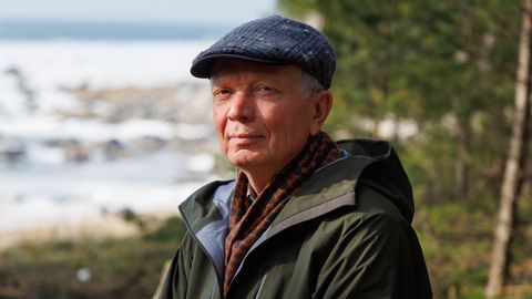 KINDEL MENUK ⟩ Raamatute edetabeli esikoht püsib neljandat nädalat ühe autori käes