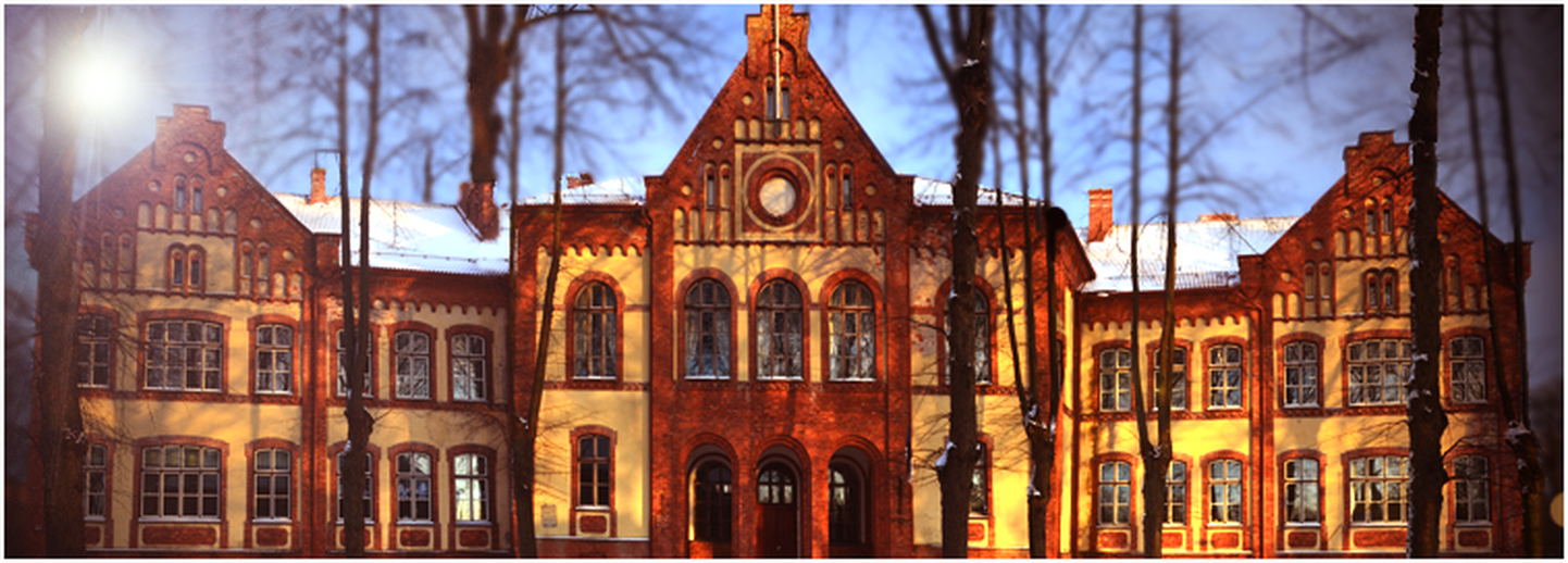 Nikolai 26 koolihoone, kus praegu tegutseb Pärnu Vanalinna põhikool.