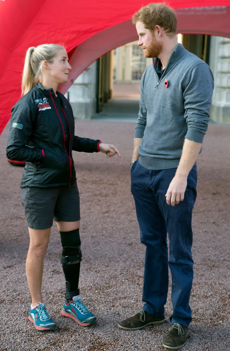 Prints Harry ja erusõjaväelane Kirstie Ennis.