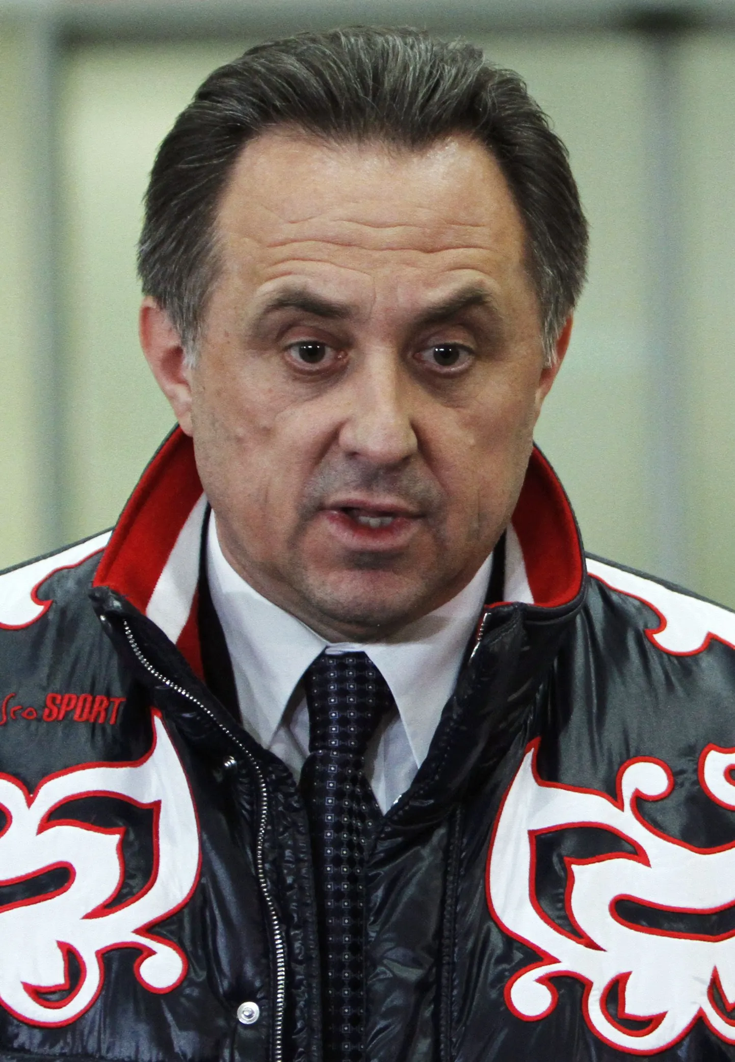 Venemaa spordi- ja turismiminister Vitali Mutko ajakirjanikele selgitusi andmas.
