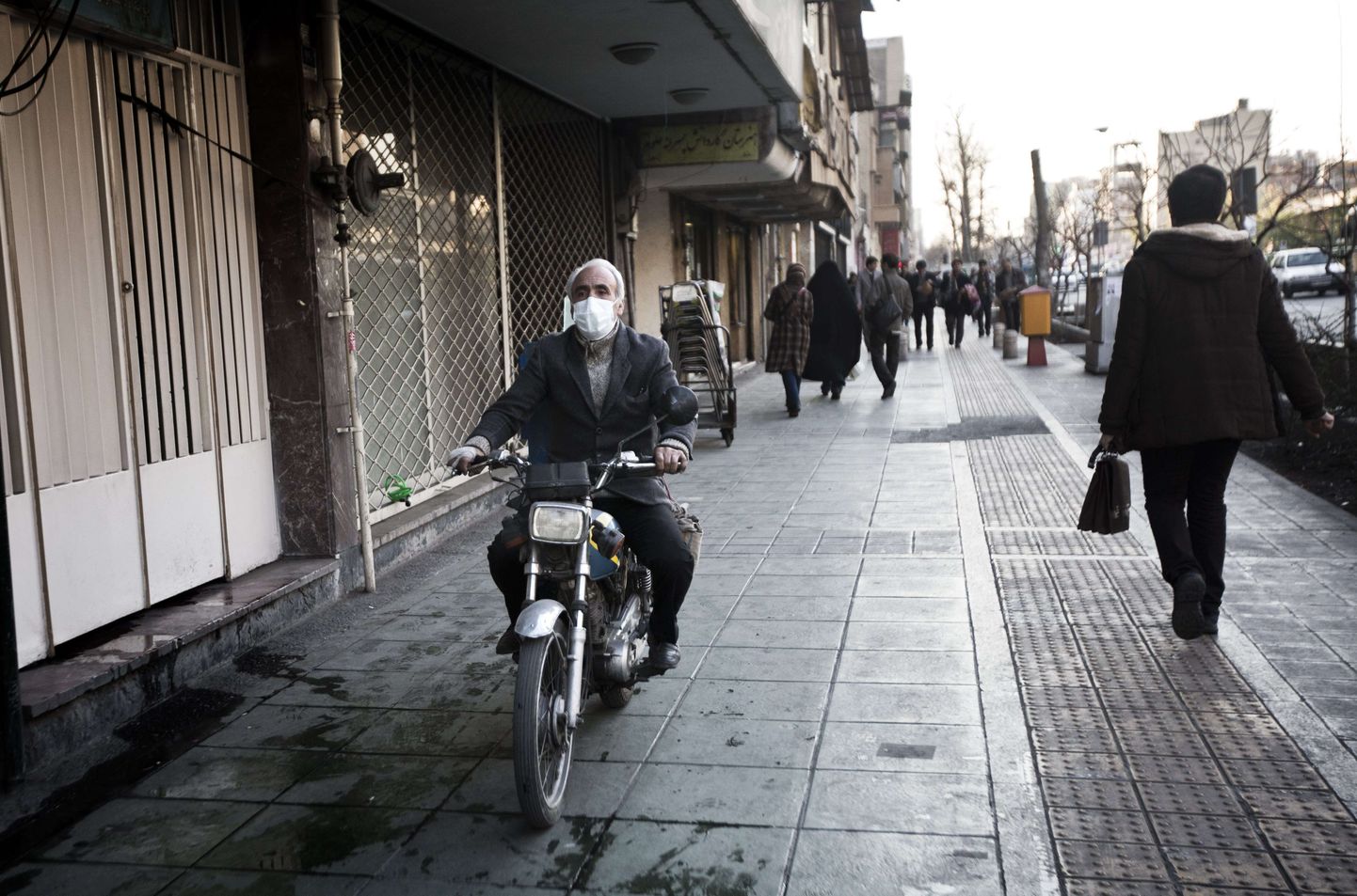 Vaade Teherani tänavale.
