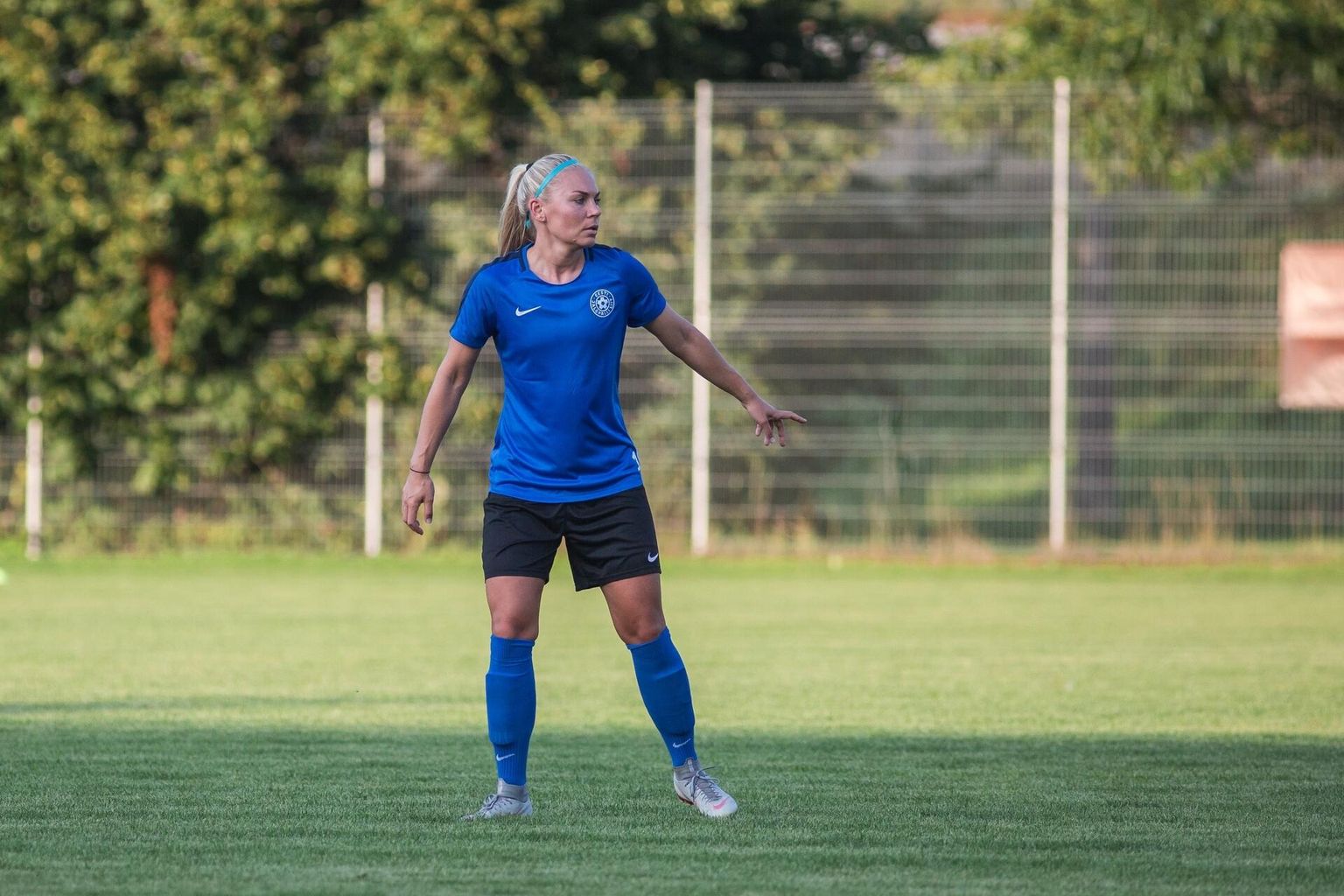Pärnu jalgpalliklubi naiskonnas kaptenipaela kandev Berle Brant võib Kosovo vastu saada kirja oma 20. koondisemängu.