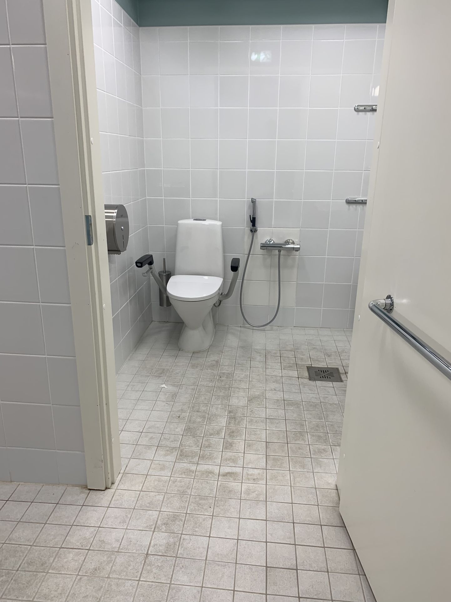 Raekoja taga asuv avalik WC.
