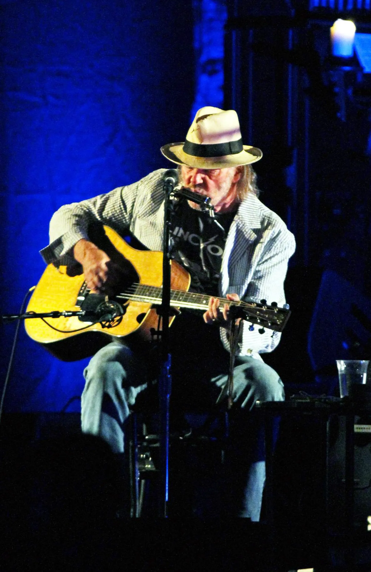 Neil Young
Le Noise 
(Reprise)