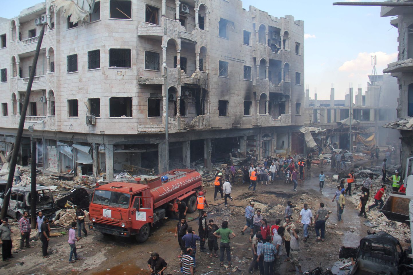 Süürias mässuliste kontrollitud Idlibi ja Maaret al-Numani linnas hukkus õhulöökides vähemalt 27 tsiviilisikut