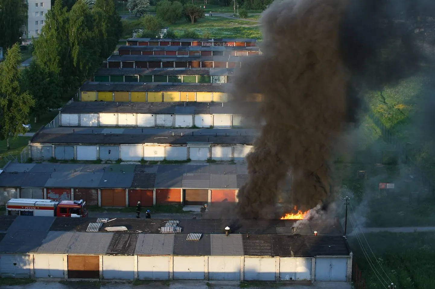 Põlevad garaažid Ehte tänaval