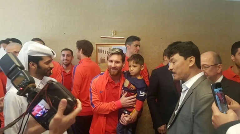 Afgaani poiss Murtaza Ahmadi kohtus oma iidoli Lionel Messiga