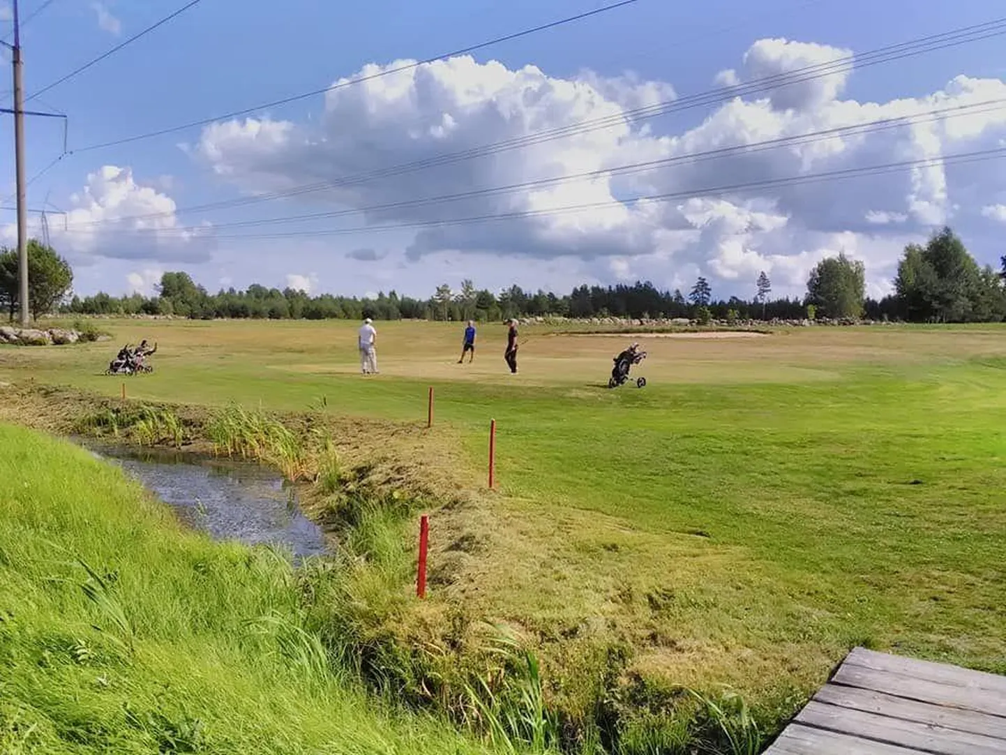 Ojasaare golfiväljakud.