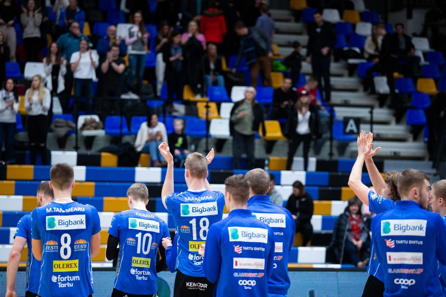 Bigbank Tartu (sinises) alustas Aadu Luukase karikavõistlusi möödunud nädalal 1:0 võiduga esiliigaklubi LotusTimber/Neemeco SK üle.